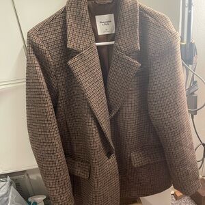 Abercrombie & Fitch Checkered Blazer in Brown